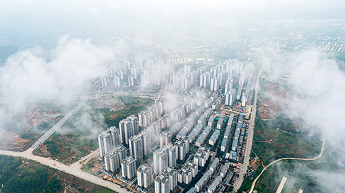 隆安：雨后云雾迷城-3